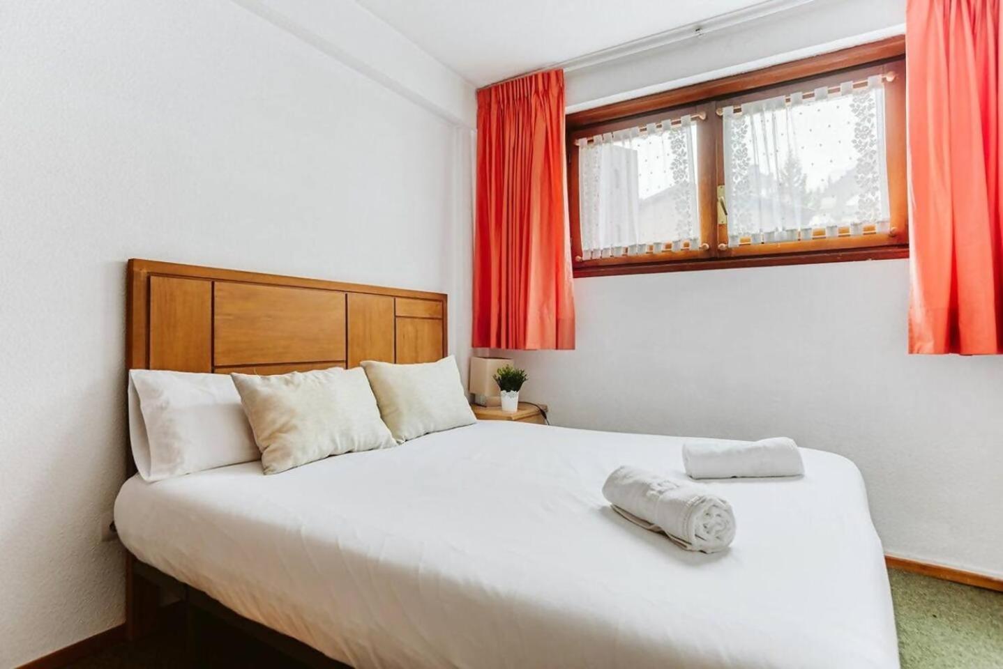 Apartamento Bardot Garaje Wifi Bus Directo A Pistas Formigal Exterior foto